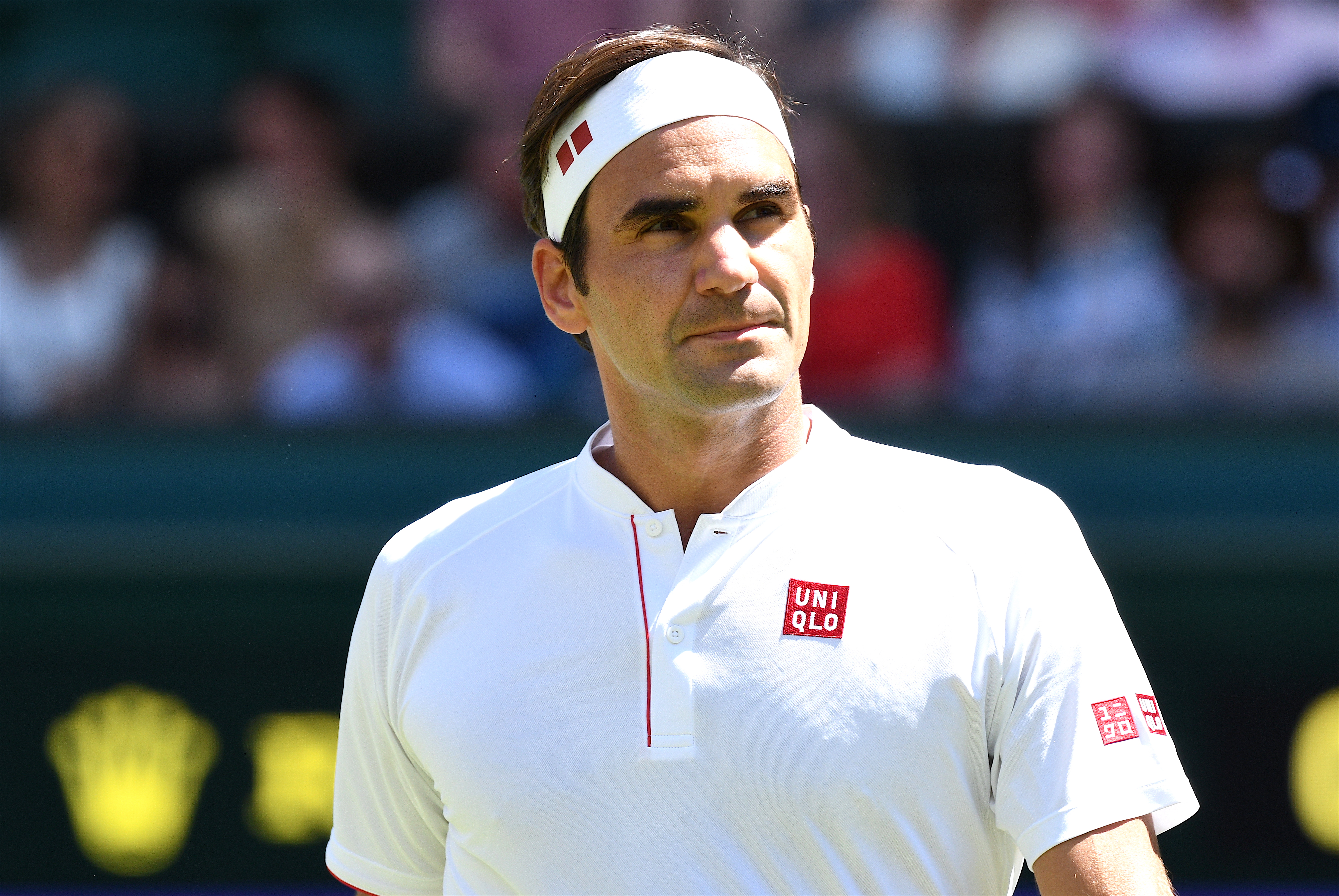 Roger Federer cambia a Nike por Uniqlo | Espanol